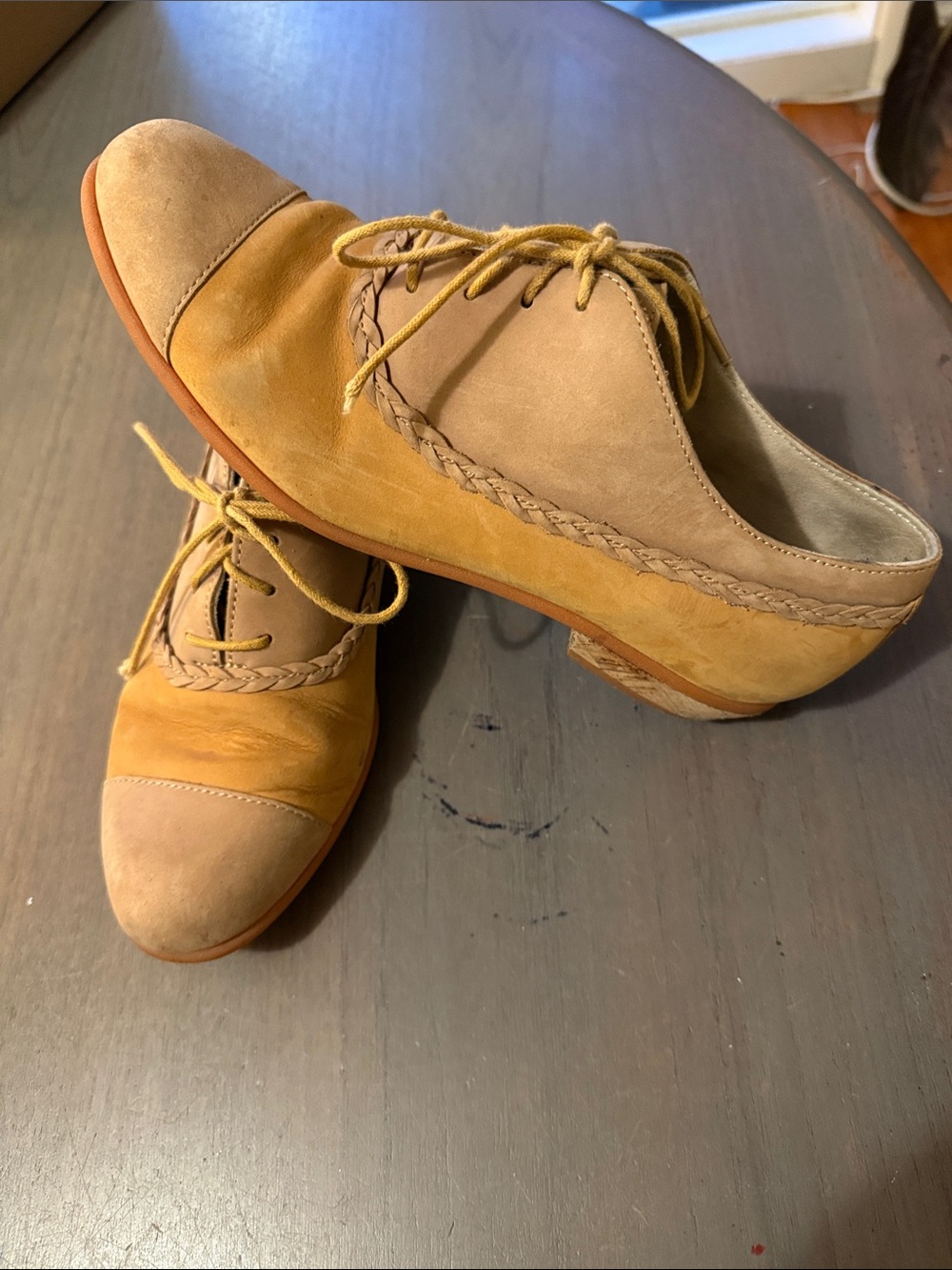 Wolverine Two-Tone Tan and Yellow Leather Lace-Up Derby size 7 (38)